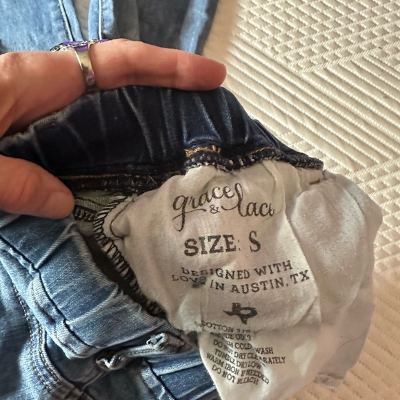 Elastic Waist Women's Blue Distressed Skinny Jeans - Picture 4 of 4